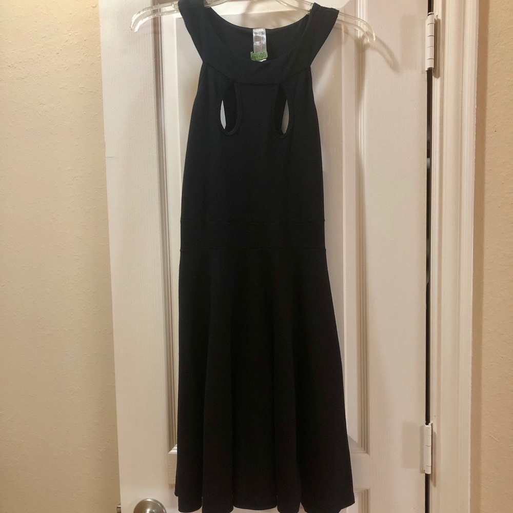 Short black keyhole dress